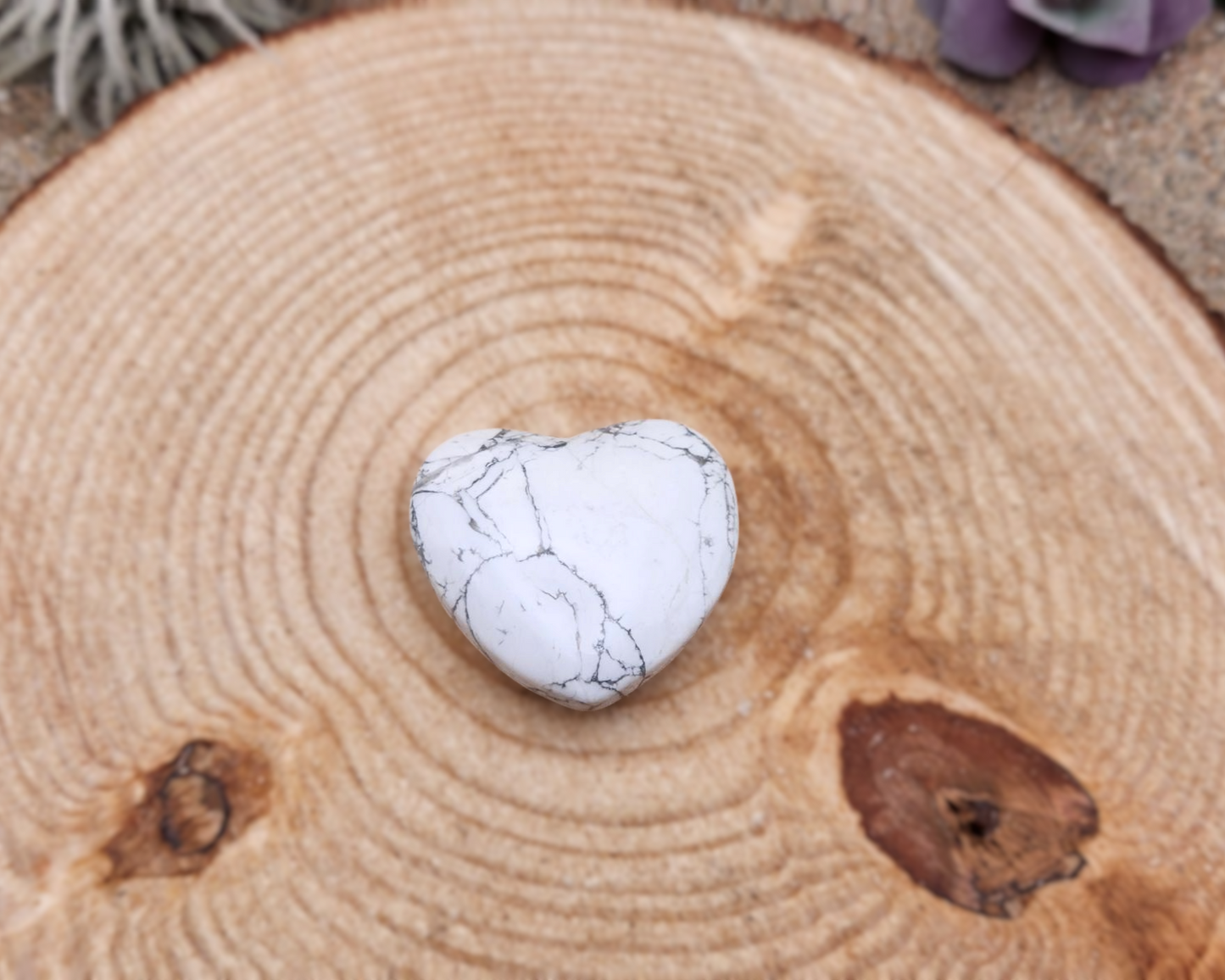 Howlite Heart